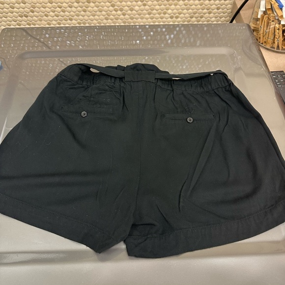 Dynamite black flowy shorts with belt to tie! - Picture 2 of 2